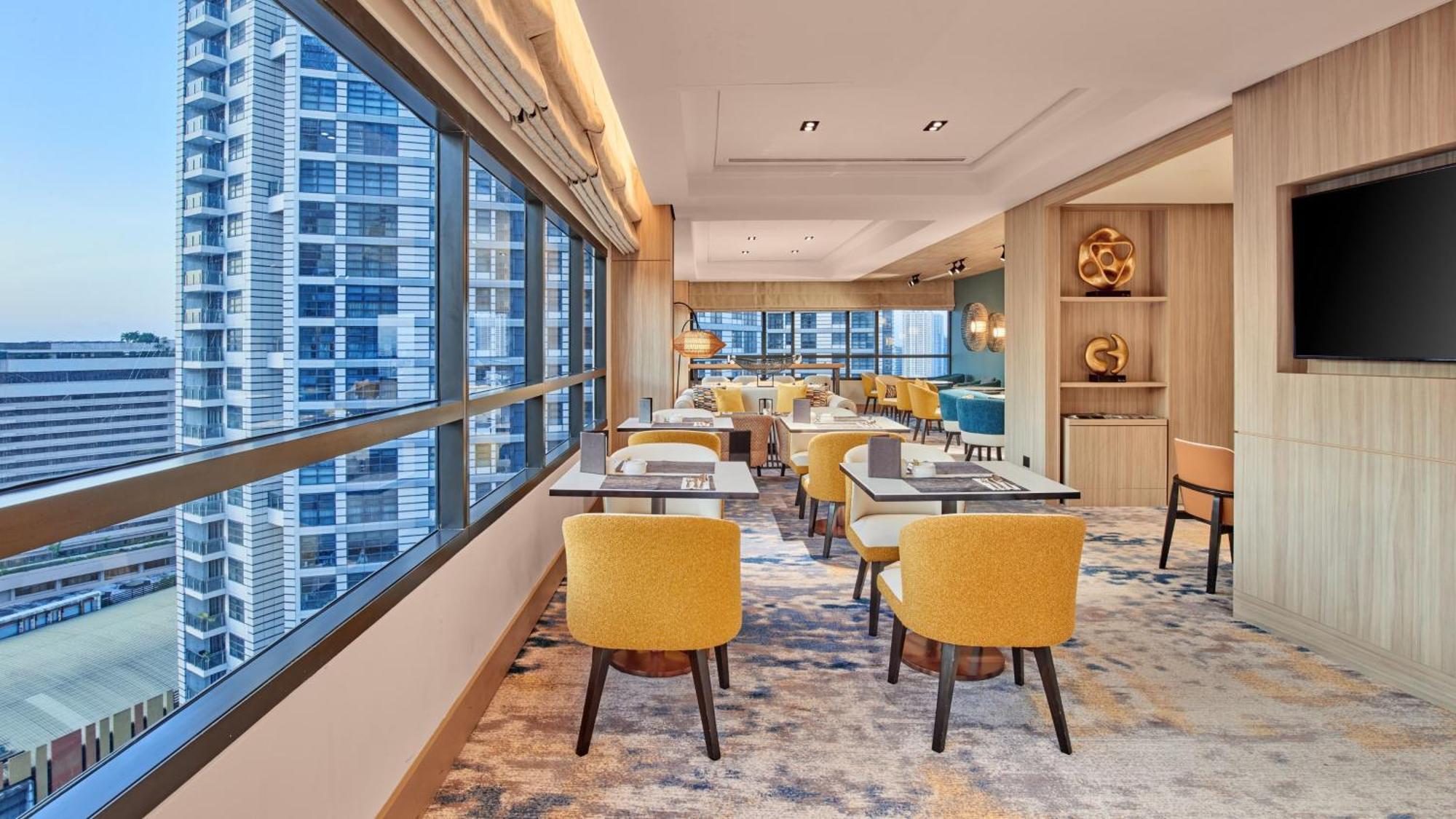 Holiday Inn & Suites Makati By Ihg Makati City Exteriér fotografie