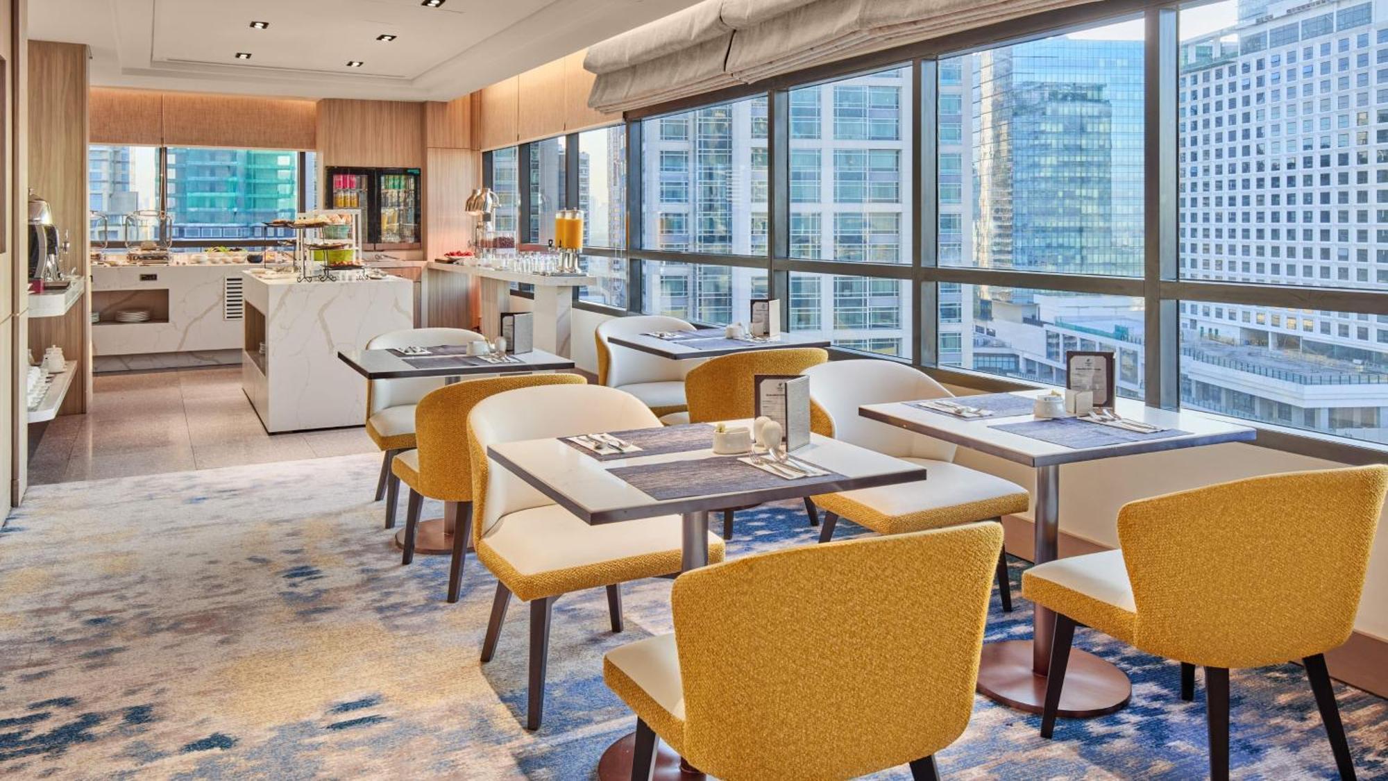 Holiday Inn & Suites Makati By Ihg Makati City Exteriér fotografie